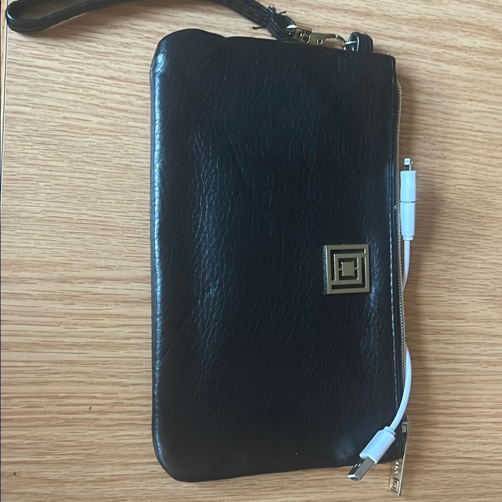 Liz Claiborne Charging Wristlet